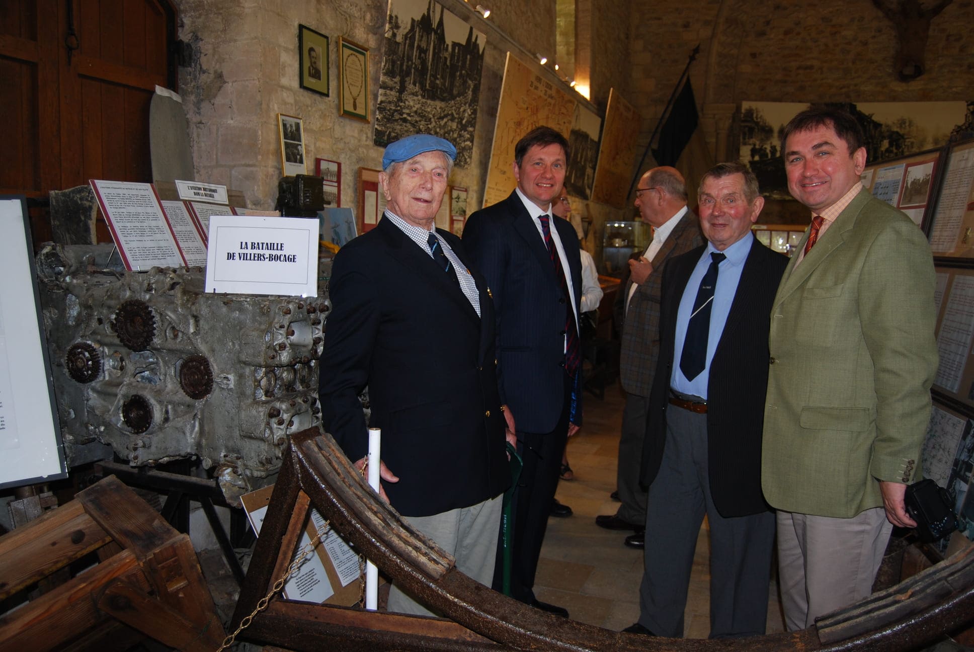 Peter ROPER, Gordon ROPER, Philippe DURON maire de Caen, Jacques BREHIN, Mark ROPER.